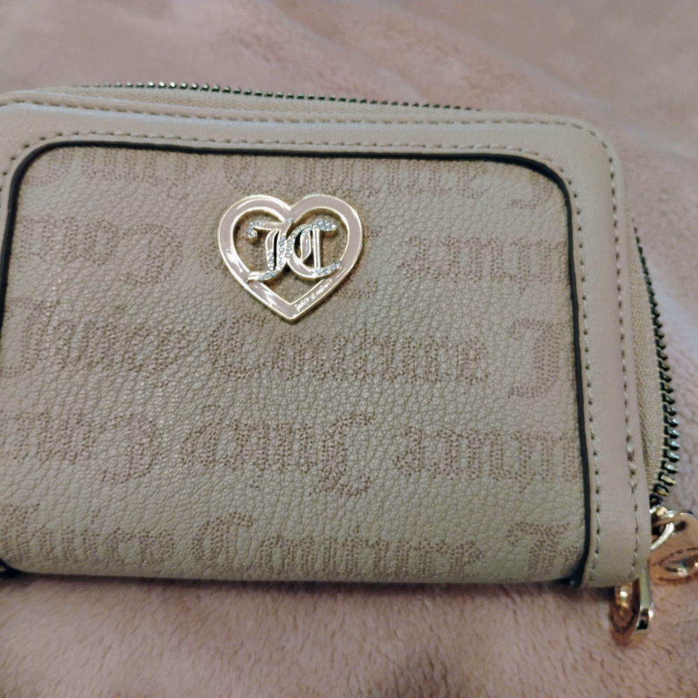 Juicy Couture Tan Wallet BRAND NEW